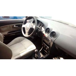 seat ibiza (6l1) del año 2003