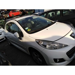 peugeot 207 del año 2010