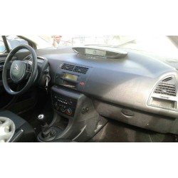 citroen c4 berlina del año 2006