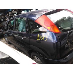 ford focus berlina (cak) del año 2001