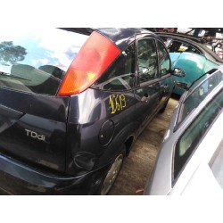 ford focus berlina (cak) del año 2001