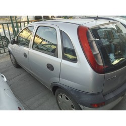 opel corsa c del año 2002