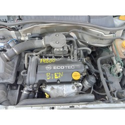 opel corsa c del año 2002