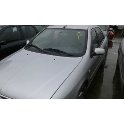 citroen xsara berlina del año 1999