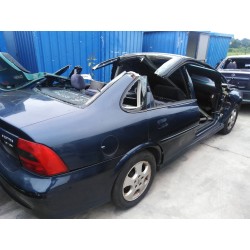opel vectra b berlina del año 2001
