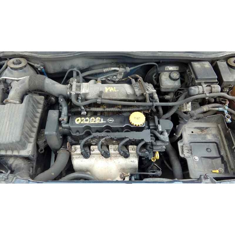 opel astra g berlina del año 2001