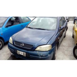 opel astra g berlina del año 2001