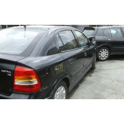 opel astra g berlina del año 2002