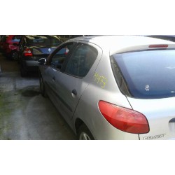 peugeot 206 berlina del año 2000