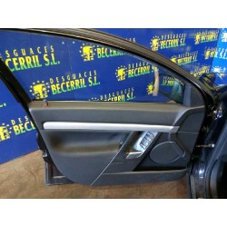 opel vectra c berlina del año 1950