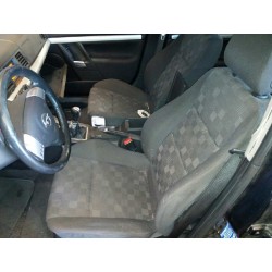 opel vectra c berlina del año 1950