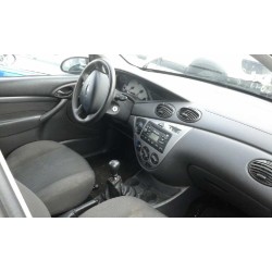 ford focus turnier (cak) del año 2004