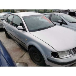 volkswagen passat berlina (3b2) del año 1999