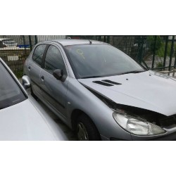 peugeot 206 berlina del año 2002