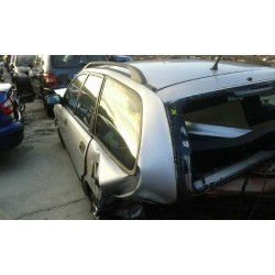 volvo v40 familiar del año 1999