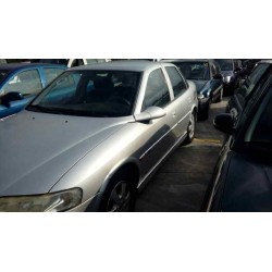 opel zafira a del año 2000