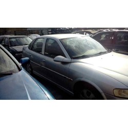 opel zafira a del año 2000