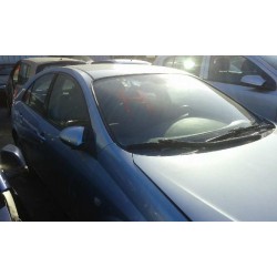 nissan primera berlina (p12) del año 2004
