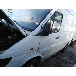 mercedes sprinter 02.00  caja cerrada del año 2000
