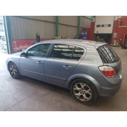 opel astra h berlina del año 2005