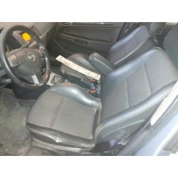 opel astra h berlina del año 2005