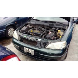 opel astra g berlina del año 2000