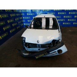renault clio ii fase i (b/cbo) del año 2000