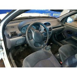 renault clio ii fase i (b/cbo) del año 2000
