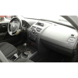 renault megane ii berlina 5p del año 2004