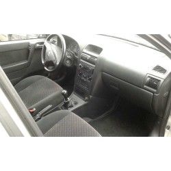 opel astra g berlina del año 2002