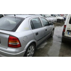opel astra g berlina del año 2002