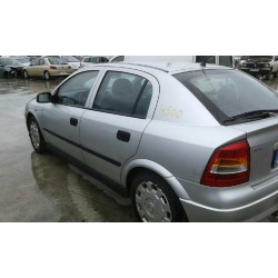 opel astra g berlina del año 2002