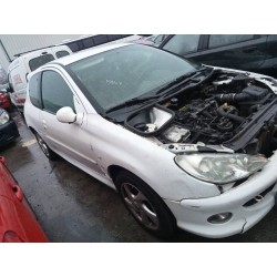 peugeot 206 berlina del año 2004