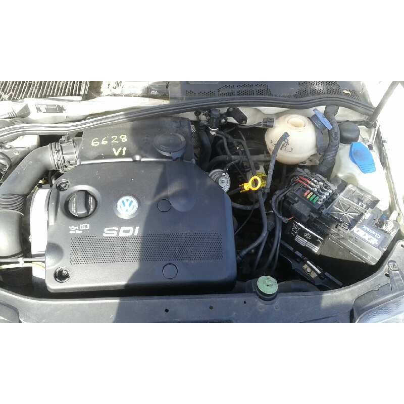 volkswagen polo berlina (6n2) del año 2000