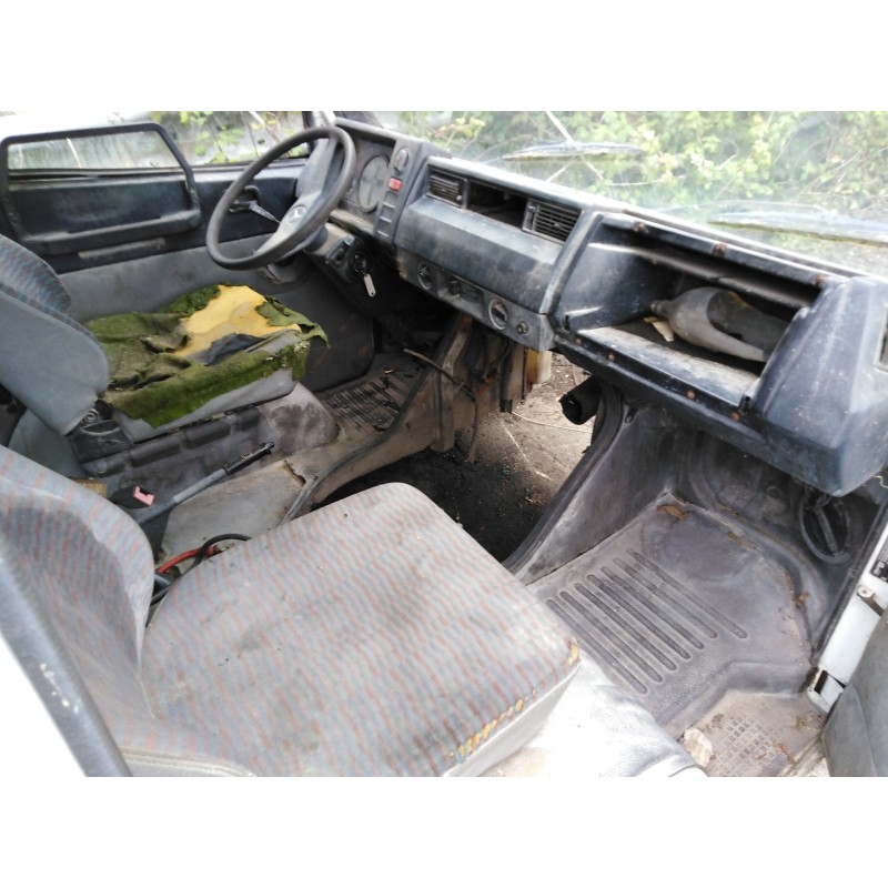 mercedes mb 100 d caja cerrada / combi del año 1990 mercedes mb 100 d caja cerrada / combi del año 1990