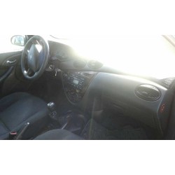 ford focus berlina (cak) del año 1999