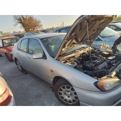 nissan primera berlina (p11) del año 1999