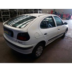 renault megane i berlina hatchback (ba0) del año 1998