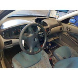 nissan almera (n16/e) del año 1950