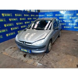 peugeot 206 berlina del año 2002