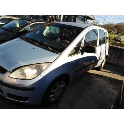 mitsubishi colt berlina 5 (z30a) del año 2004