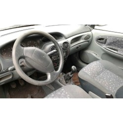 renault megane i berlina hatchback (ba0) del año 1998