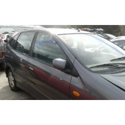 nissan almera tino (v10m) del año 2005