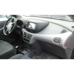 nissan almera tino (v10m) del año 2005