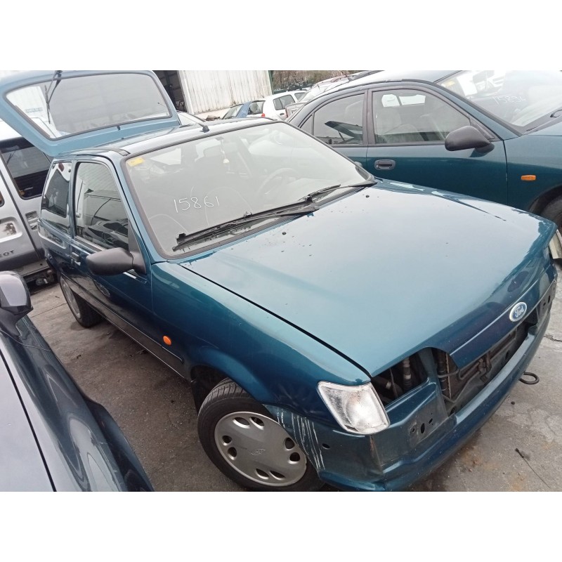 ford fiesta berlina del año 1994