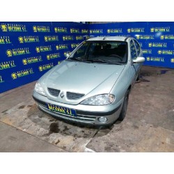 renault megane i fase 2 berlina (ba0) del año 2000