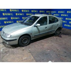 renault megane i fase 2 berlina (ba0) del año 2000