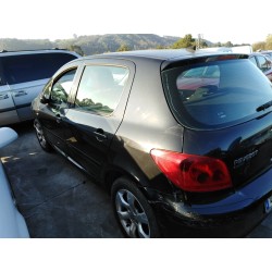 peugeot 307 berlina (s2) del año 2006