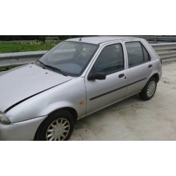 ford fiesta berlina del año 1997