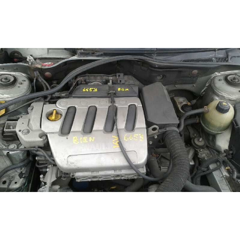 renault megane i fase 2 berlina (ba0) del año 2000